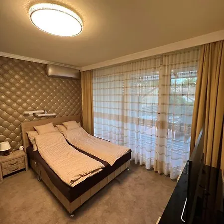 Parizsi Udvar Premium Apartman Apartment *
