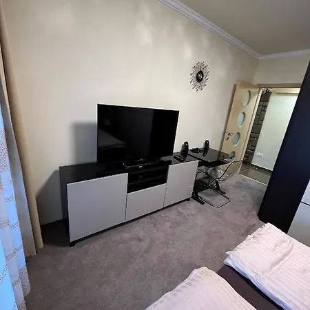 Parizsi Udvar Premium Apartman *